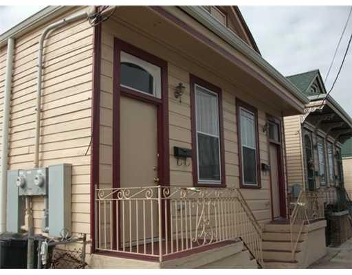 2732 Dumaine St, New Orleans, LA 70119 - photo 1