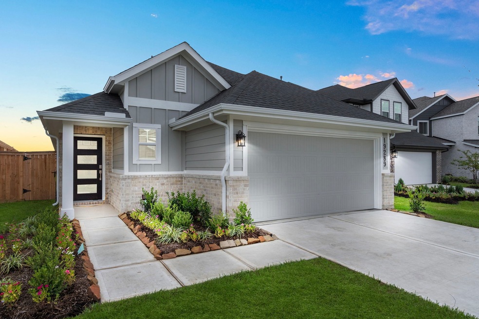 19289 Hazel First Ct, Magnolia, TX 77355 - photo 1