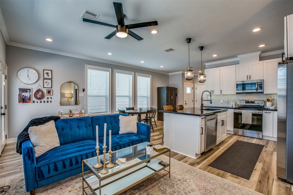 1024 Lonnie Ln, Houston, TX 77091 - photo 1