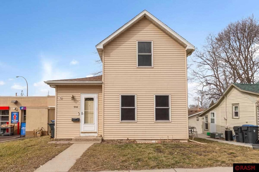 908 908 N 7th St unit Seventh, Mankato, MN 56001 - photo 1