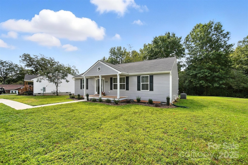 Under Contract $279,900 • Co-Listing Agent