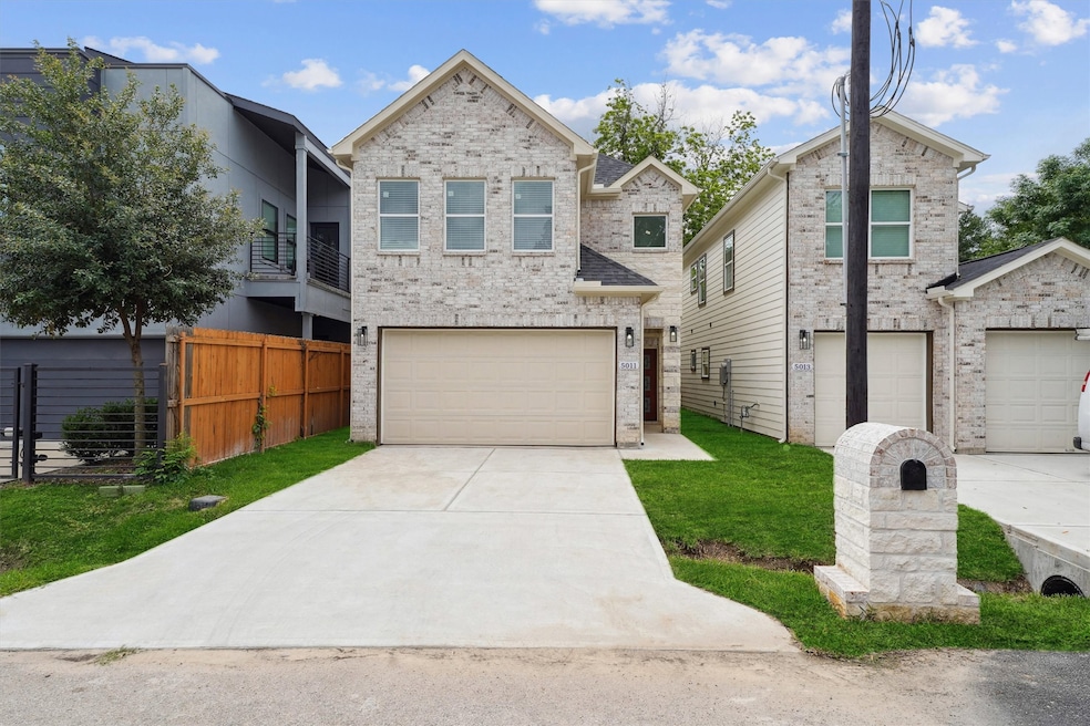 5011 Golden Forest Dr, Houston, TX 77091 - photo 1