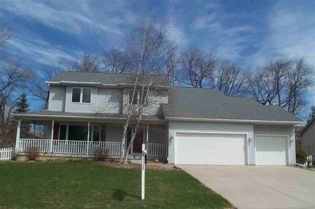 827 Ridge View Ln, Oregon, WI 53575 - photo 1