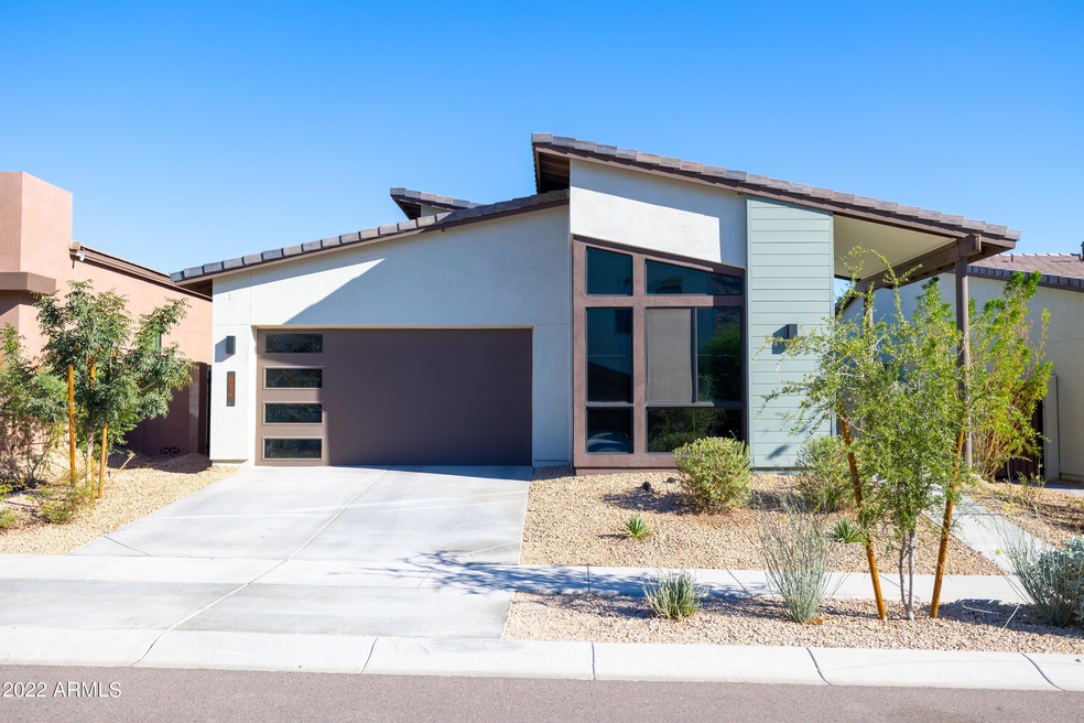 934 E Paseo Way-38