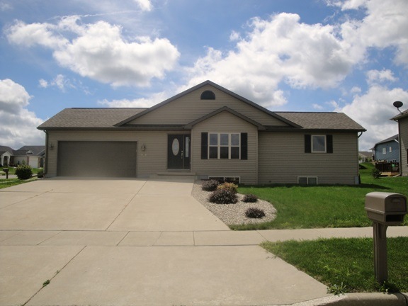 806 Longwood Dr unit 11, Oregon, WI 53575 - photo 1