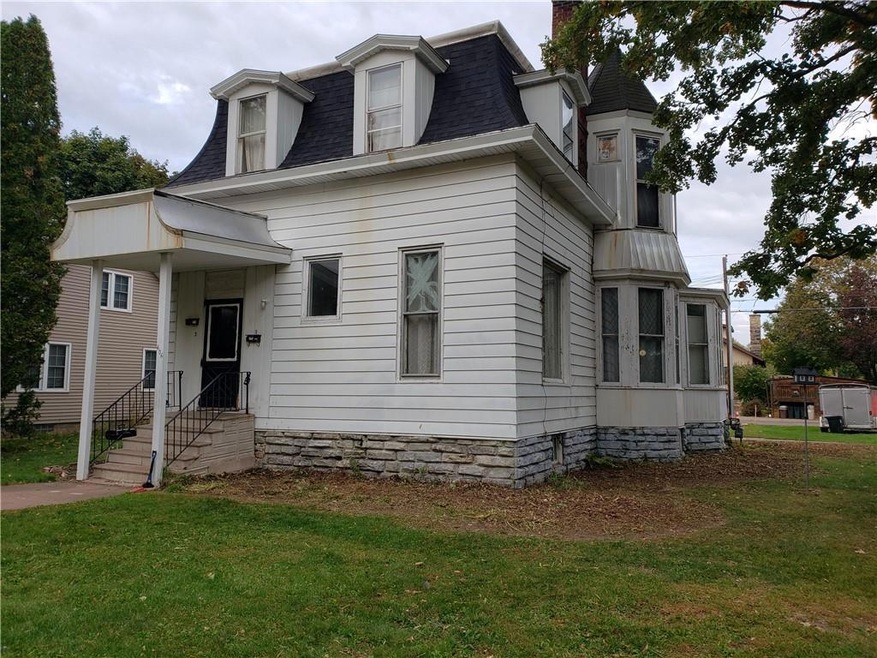 606 Exterior