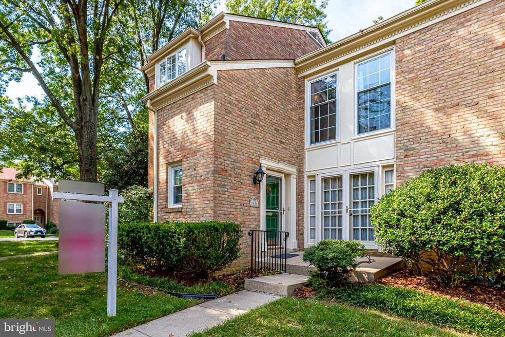 6686 Midhill Place, Falls Church, VA 22043 - photo 1