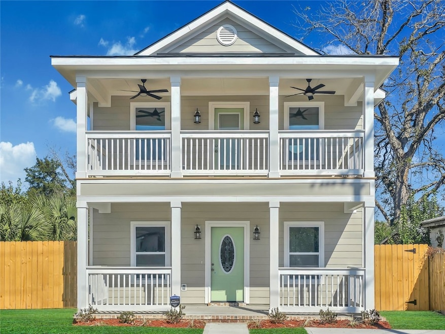 1226 E Bolton St, Savannah, GA 31404 - photo 1