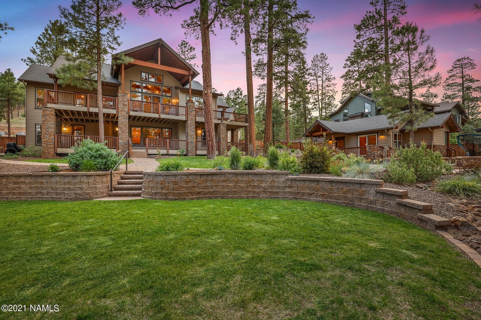 Luxury Cabin Living