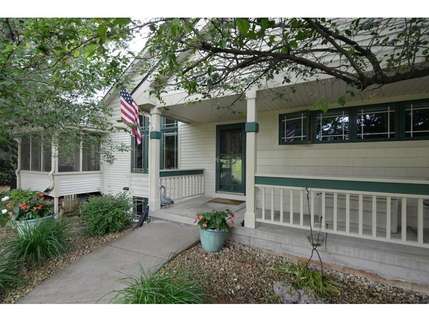 919 Foxboro Dr unit 919, Oregon, WI 53575 - photo 1