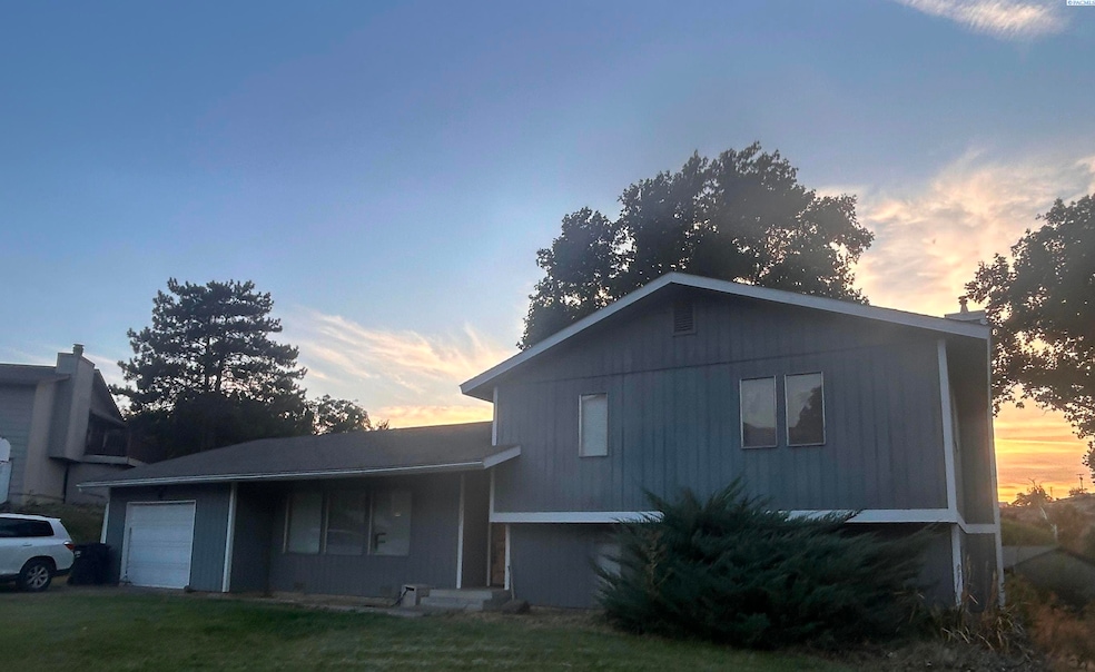 1337 Semillon Place, Prosser, WA 99350 - photo 1