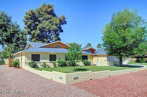 4242 Yucca_1682CornerLot.jpg