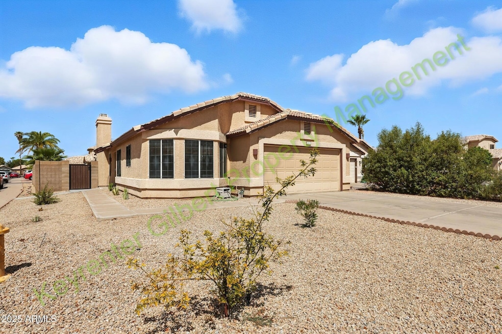 1272 N Woodburne Dr, Chandler, AZ 85224 - photo 1