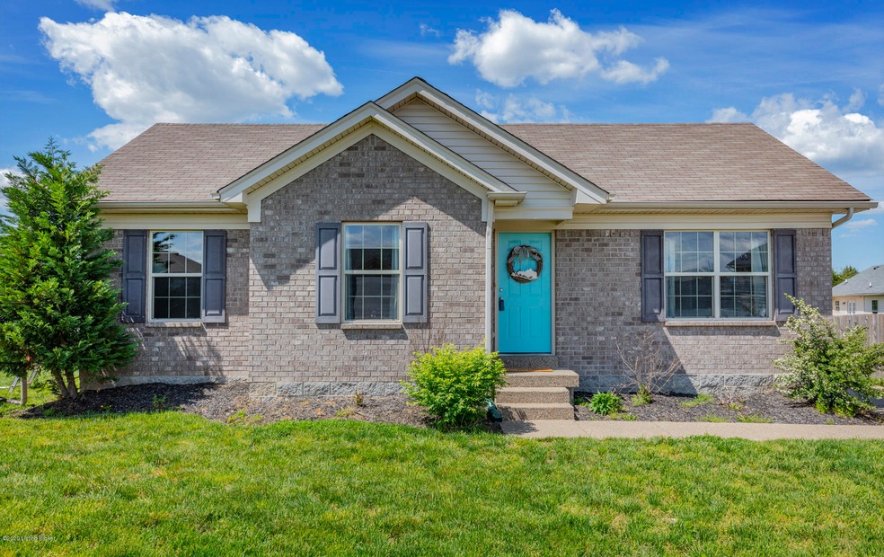 126 Crossfield Dr, Mount Washington, KY 40047 - photo 1