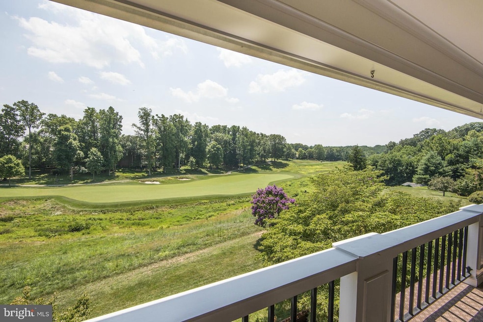 9406 Turnberry Dr, Potomac, MD 20854 - photo 1