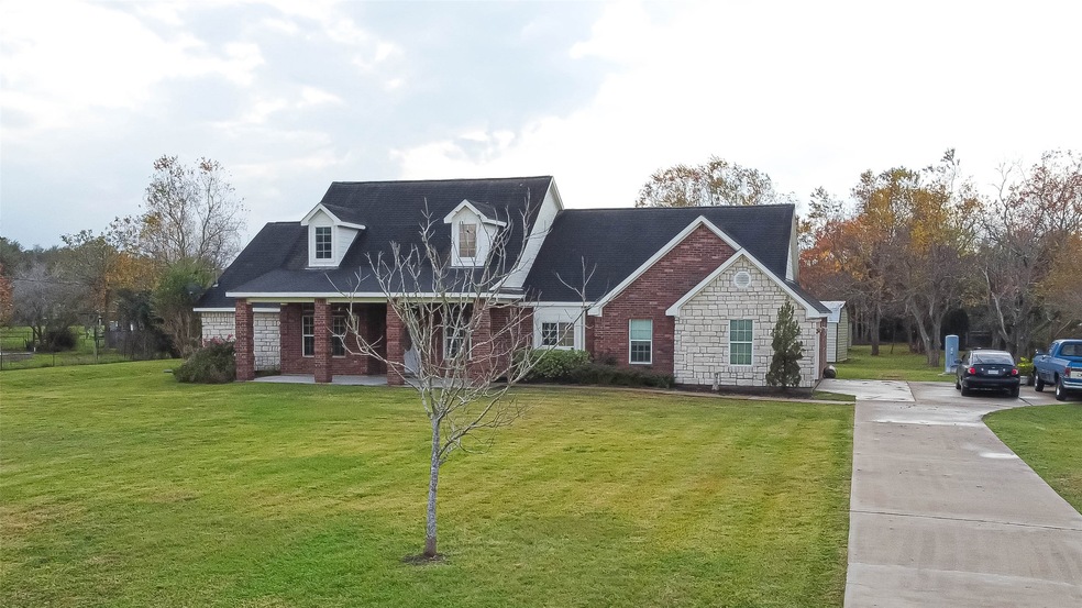 14119 County Road 185, Alvin, TX 77511 - photo 1