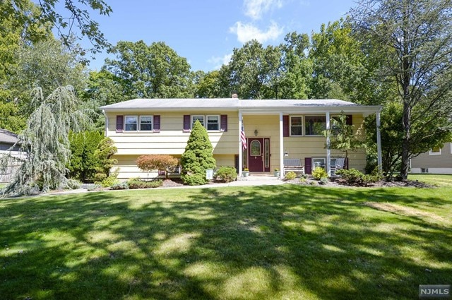 71 Thackeray Rd, Oakland, NJ 07436 - photo 1