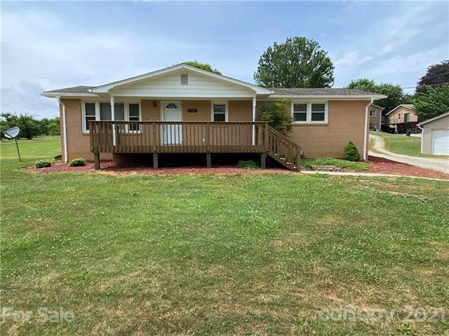 1355 Jackson Loop Rd, Flat Rock, NC 28731 - photo 1