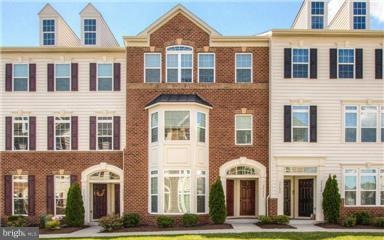 24626 Johnson Oak Terrace unit 5G, Sterling, VA 20166 - photo 1