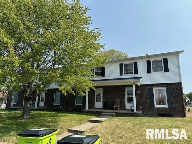 4 Eisenhower Dr, Jacksonville, IL 62650 - photo 1