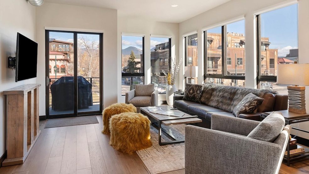 139 2nd St E unit 204, Whitefish, MT 59937 - photo 1