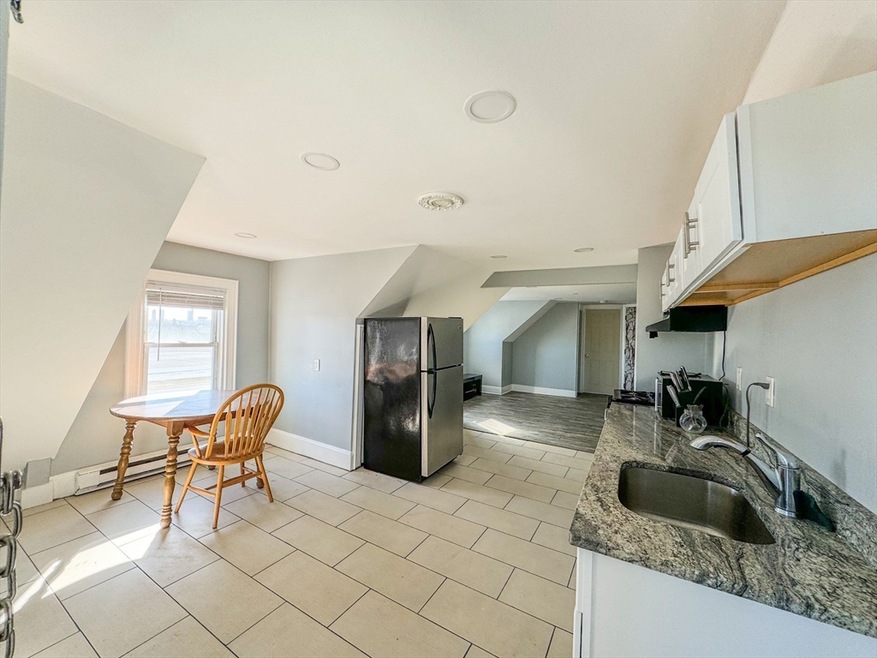 113 Ferry St unit 3, Everett, MA 02149 - photo 1