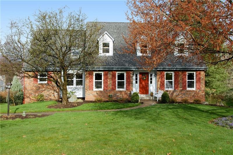 WELCOME TO THIS CHARMING, SPACIOUS CAPE AT 2526 CL