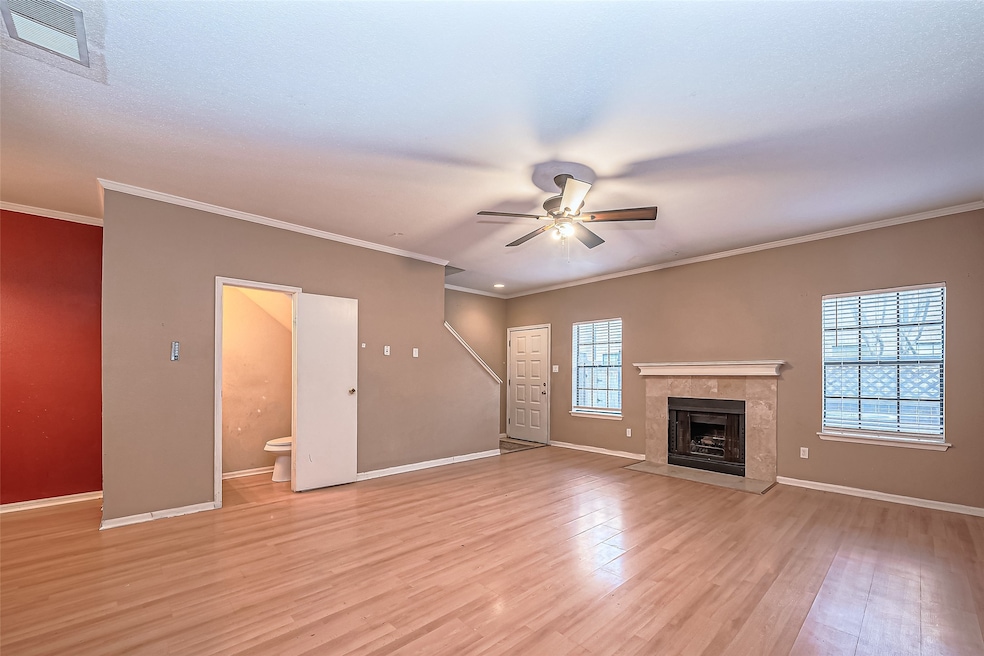 9850 Pagewood Ln unit 1207, Houston, TX 77042 - photo 1