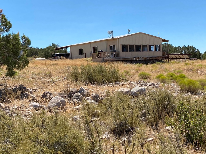 Unit 9 Juniperwood Ranch, Ash Fork, AZ 86320 - photo 1