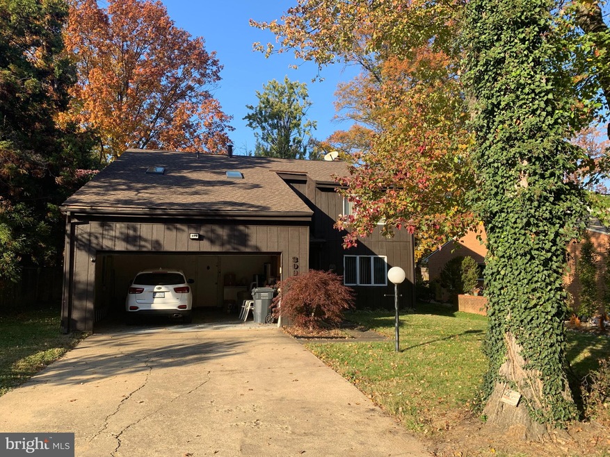 309 Chestnut St, Falls Church, VA 22046 - photo 1