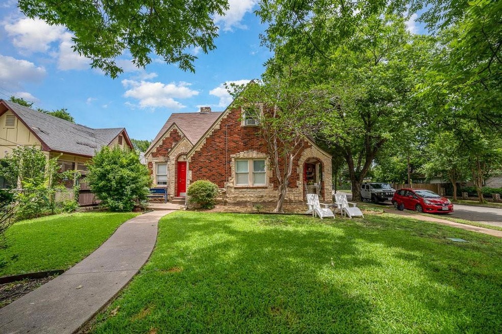 2600 Madera St unit A, Dallas, TX 75206 - photo 1