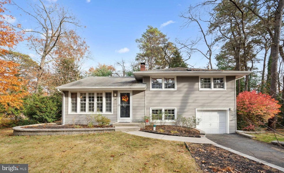 49 Hiawatha Trail, Medford, NJ 08055 - photo 1