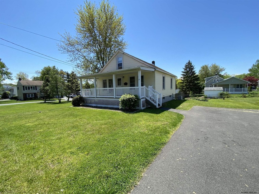 19 Oregon Ave, Rensselaer, NY 12144 - photo 1