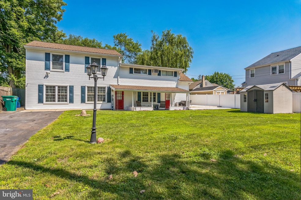 Pending $399,999 • Co-Listing Agent