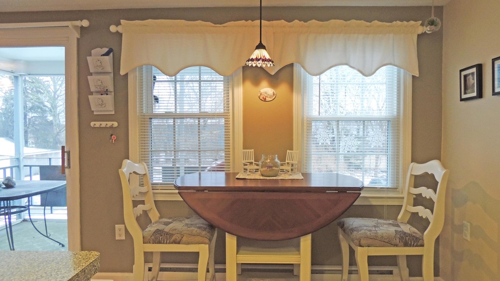 DINING-2