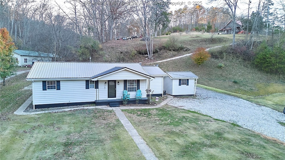 2049 Buff Creek Rd, Hurricane, WV 25526 - photo 1