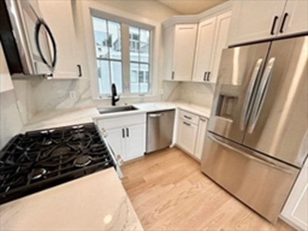 26 Mercer St unit 3, Boston, MA 02127 - photo 1