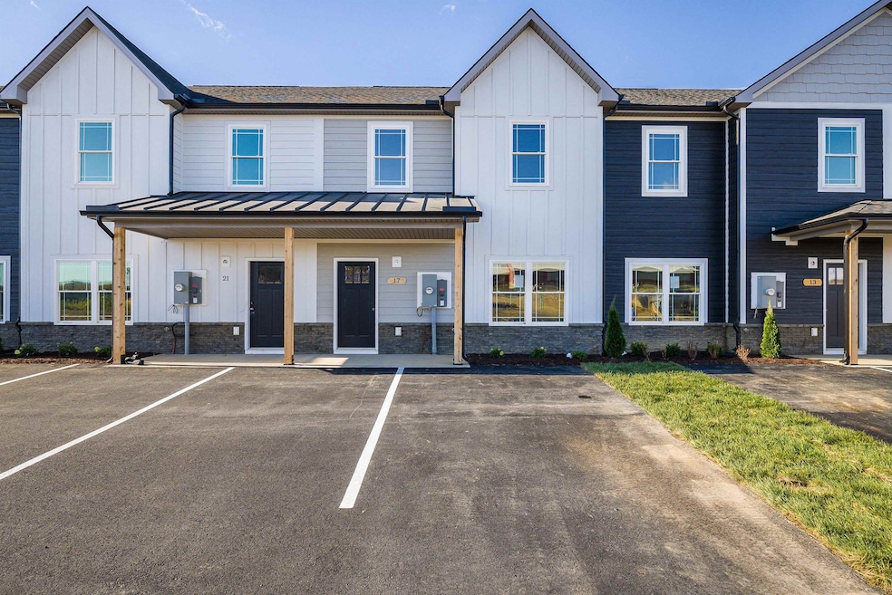 17 Barnyard Cir, Bridgewater, VA 22812 - photo 1