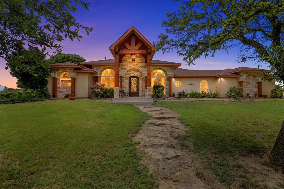 155 Chisholm Hills Rd, Weatherford, TX 76087 - photo 1