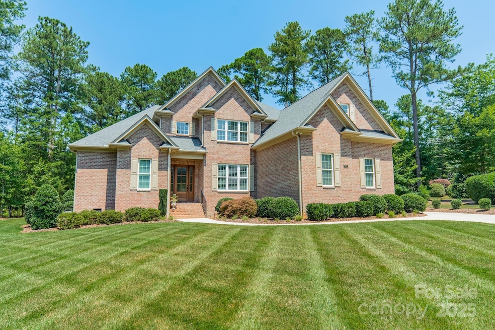 Sold $925,000 • Co-Listing Agent