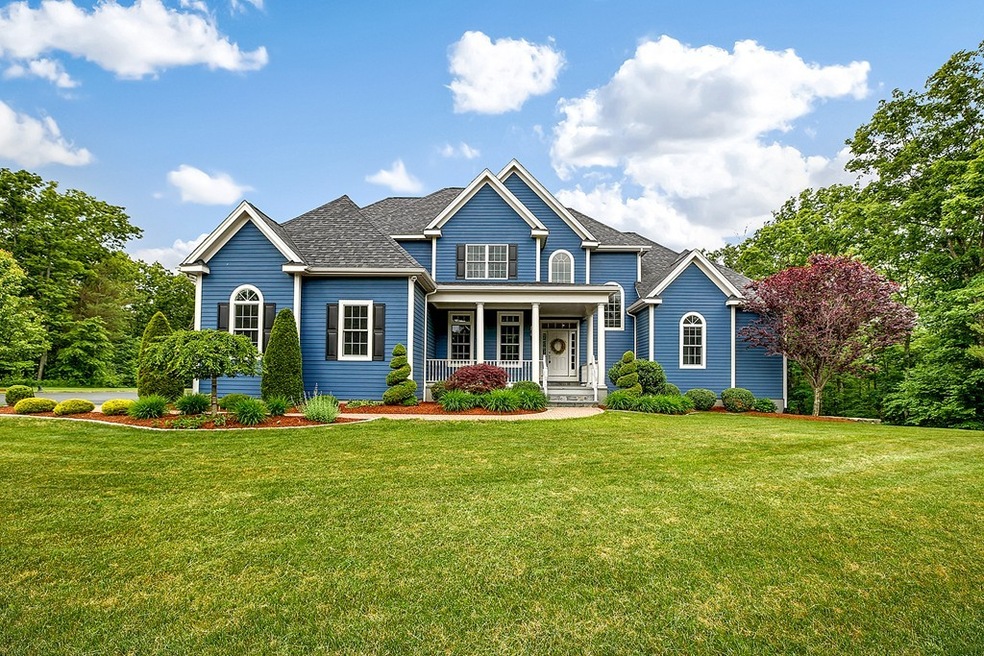 49 Waterman Way, Uxbridge, MA 01569 - photo 1