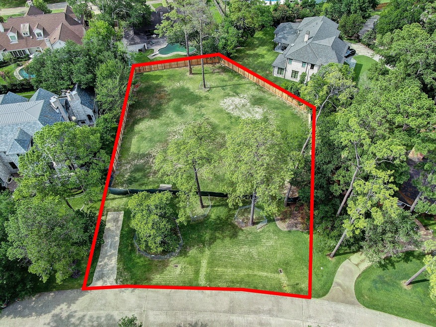 11214 Lacewood Ln, Houston, TX 77024 - photo 1