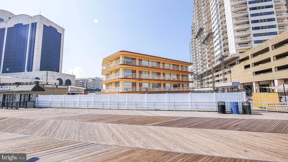 108 S Montpelier Ave unit 305, Atlantic City, NJ 08401 - photo 1