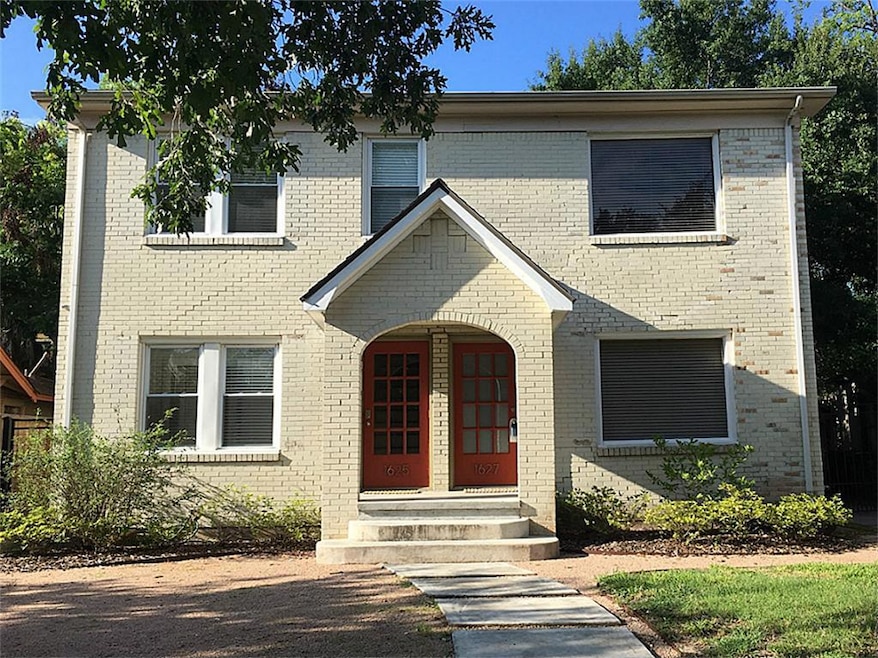 1627 Hawthorne St, Houston, TX 77006 - photo 1