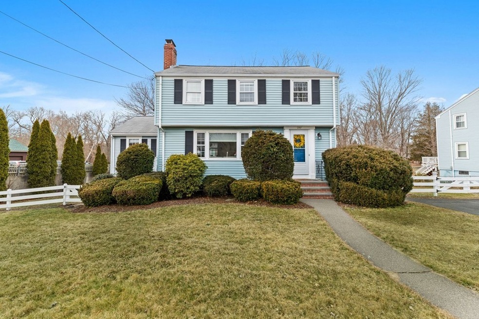 237 Summer St, Weymouth, MA 02188 - photo 1
