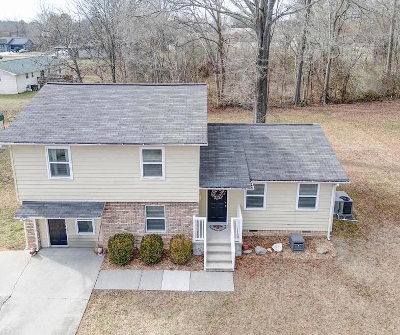 102 Broad St, Tunnel Hill, GA 30755 - photo 1