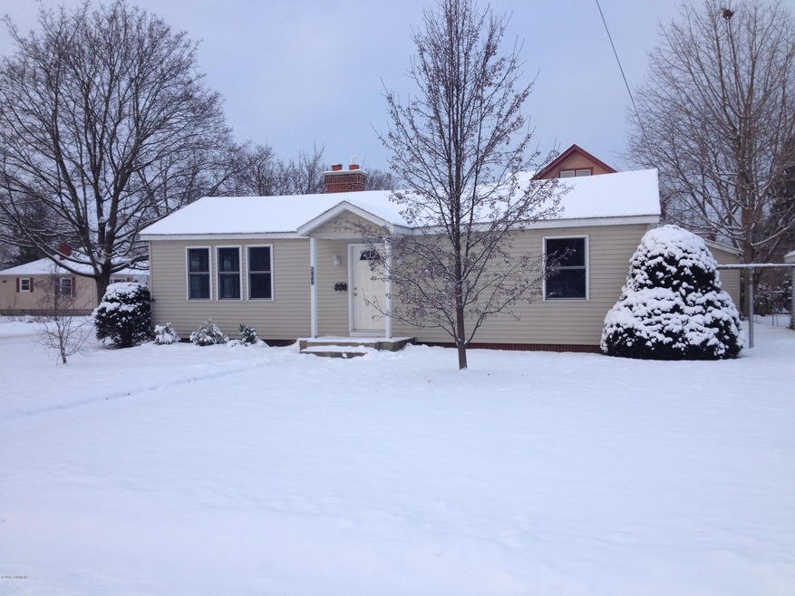 502 N Hudson St, Lowell, MI 49331 - photo 1