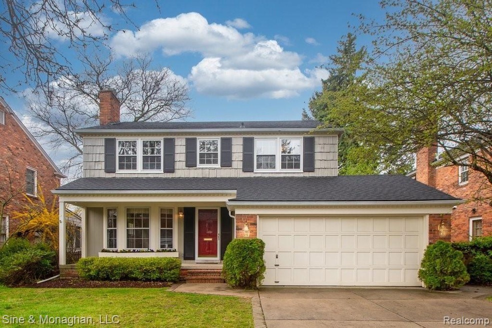 179 Hillcrest Ln, Grosse Pointe Farms, MI 48236 - photo 1