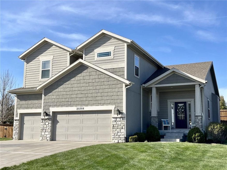 20914 W 49th St, Shawnee, KS 66218 - photo 1