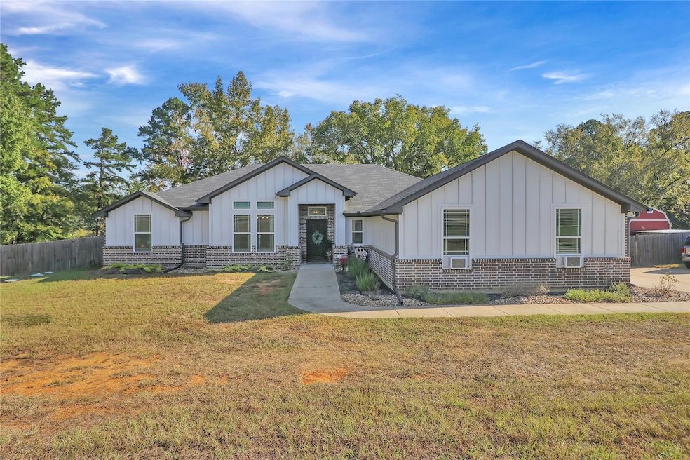 20491 State Highway 110 S, Troup, TX 75789 - photo 1